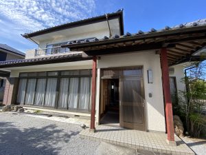 中古住宅　泉ケ丘二丁目　1,080万円